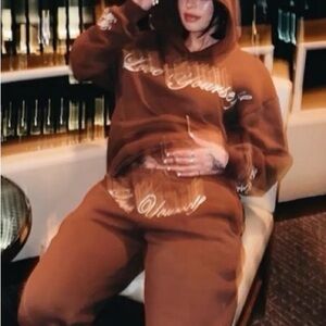 New YOURS TRULY Brown Love Yourself Sweatpants Small S Unisex